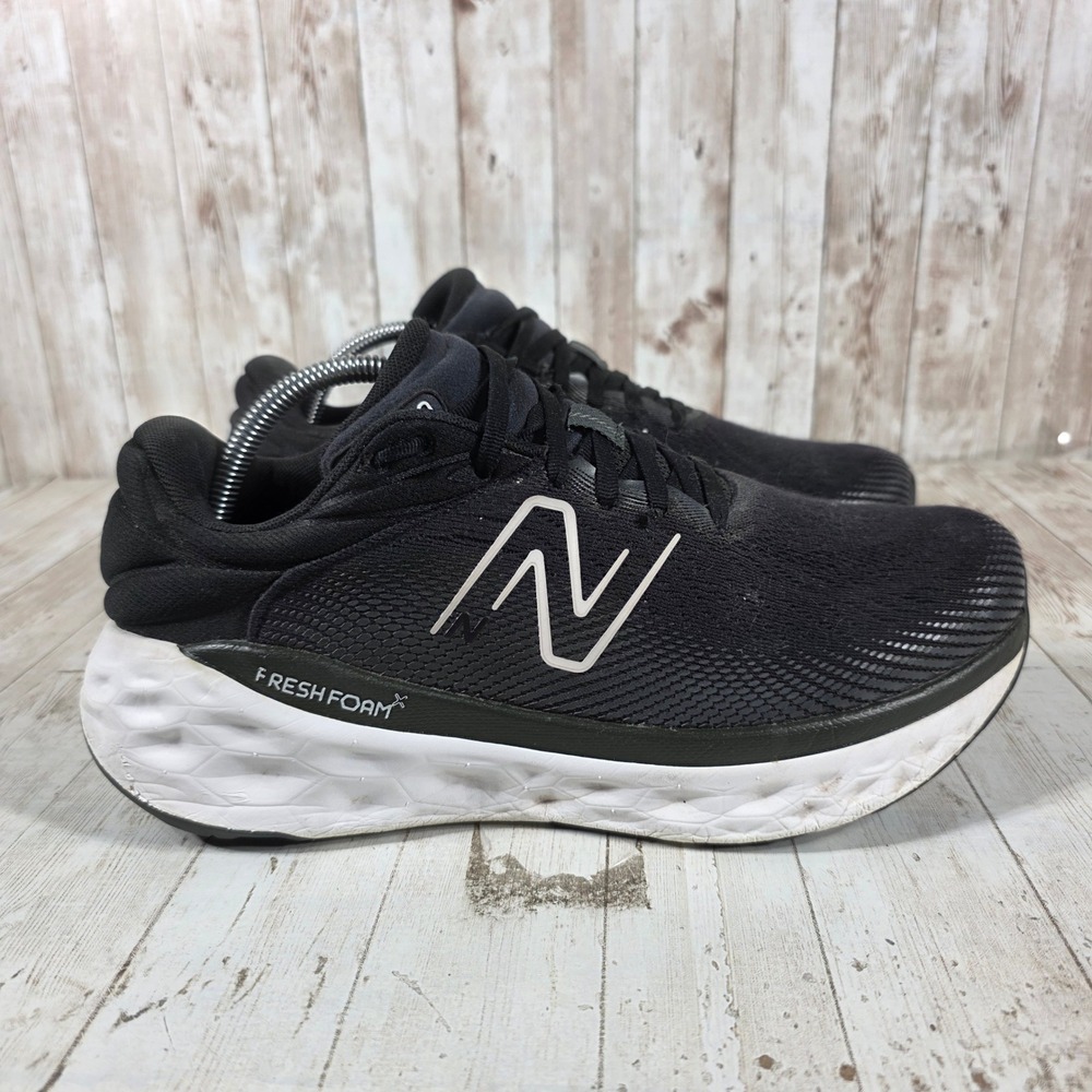 New Balance Fresh Foam X 840v1 Womens Running Shoes Black White Size 10.5